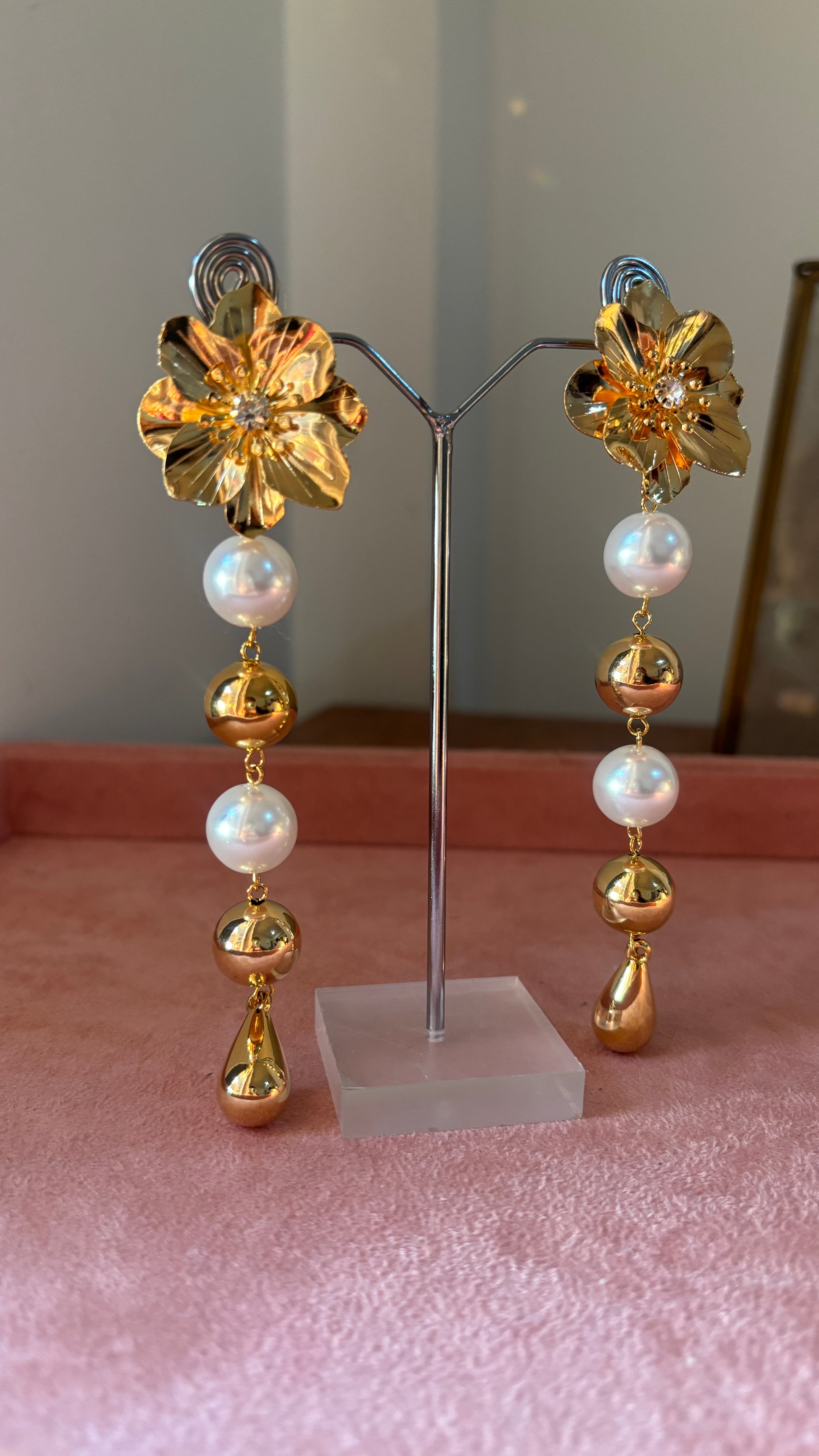 Floral Pearl Drop Earring